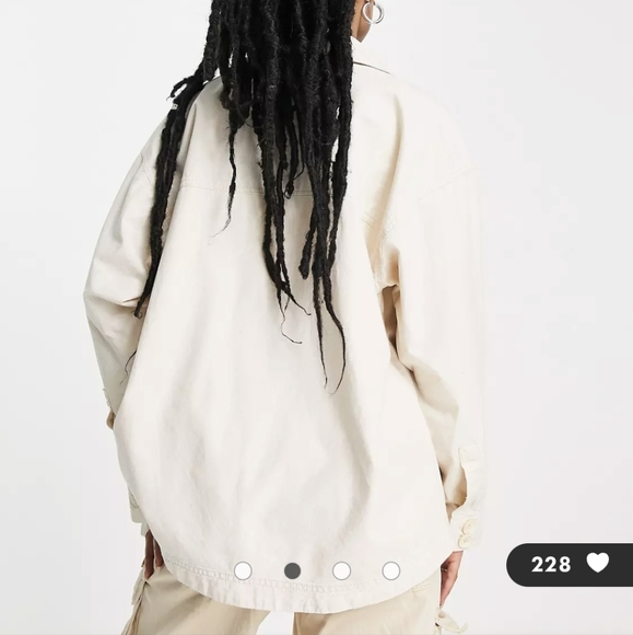 Topshop Petite oversized lightweight cotton shacket in ecru - Picture 3 of 4